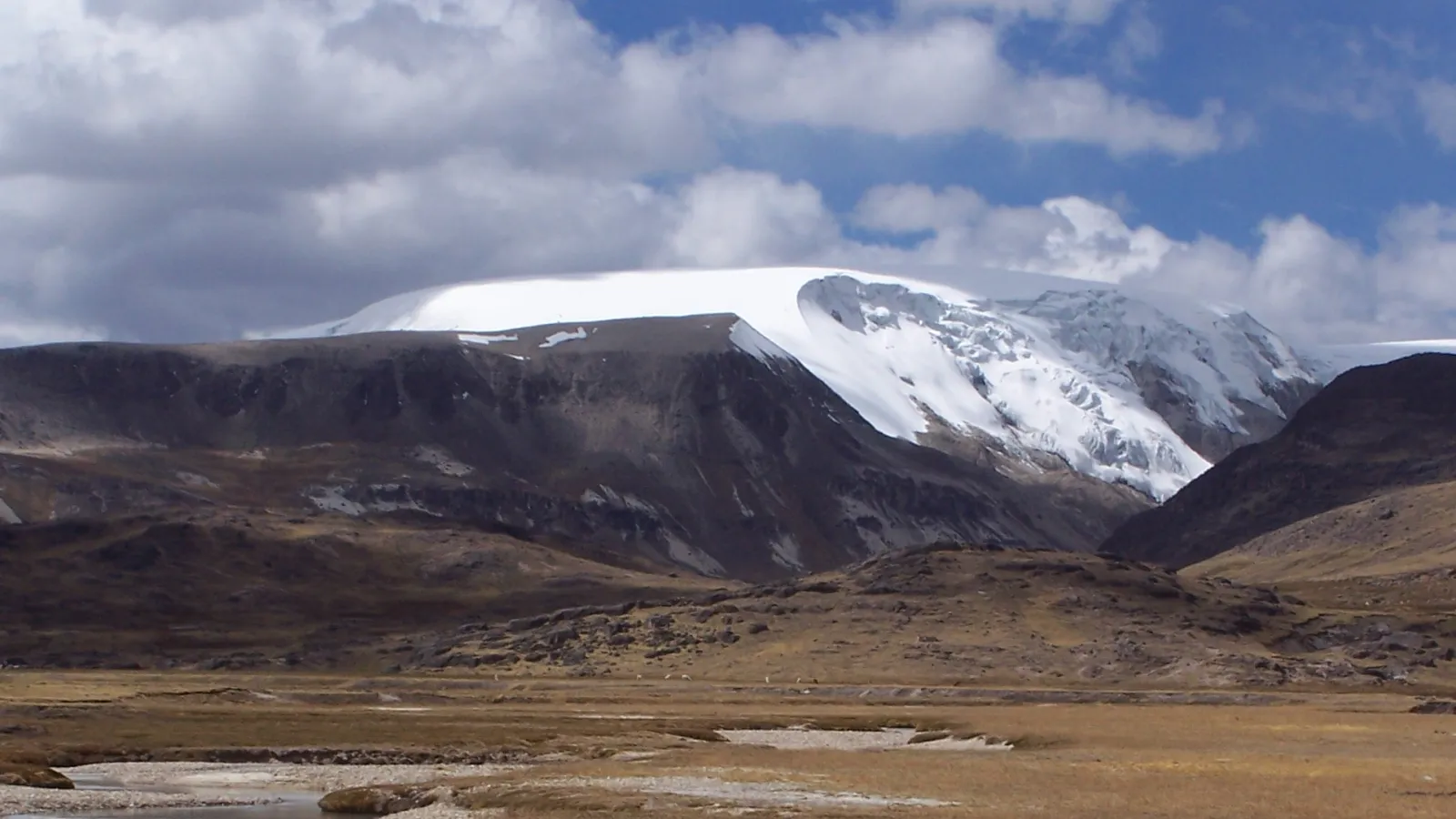 The north dome of the Quelccaya Ice Cap in Peru in 2003
